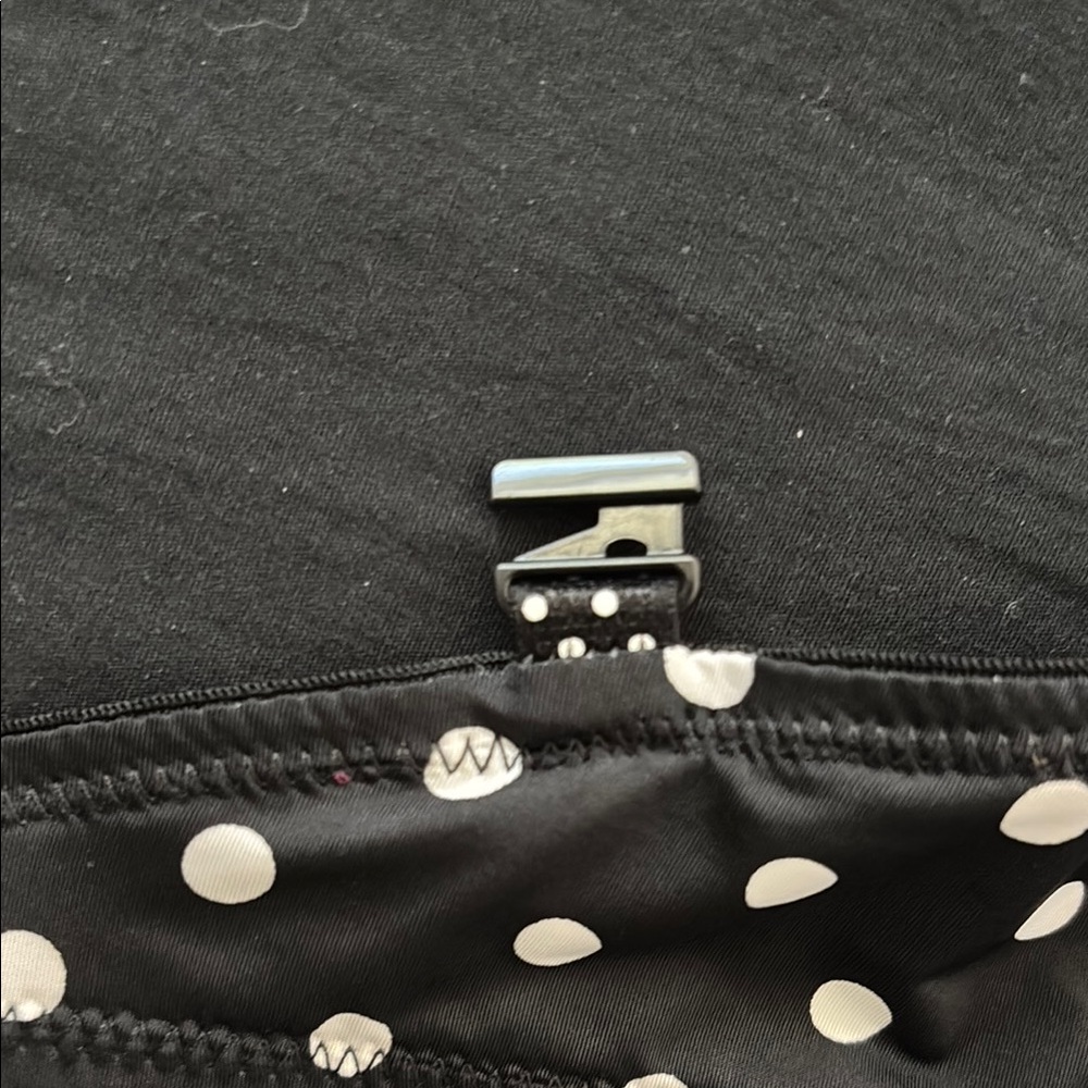 Victoria’s Secret NWT Polka Dot Black and White Bra 34D - Picture 8 of 9